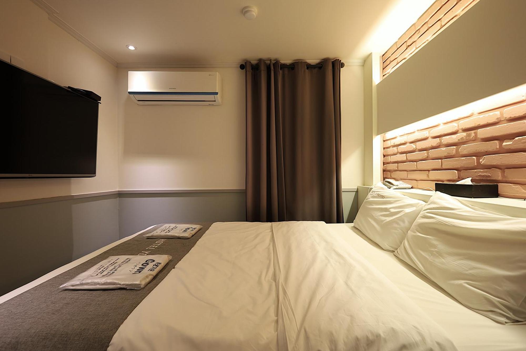 Hive Hotel - Formerly Hotel Yolo Seoul • South Korea